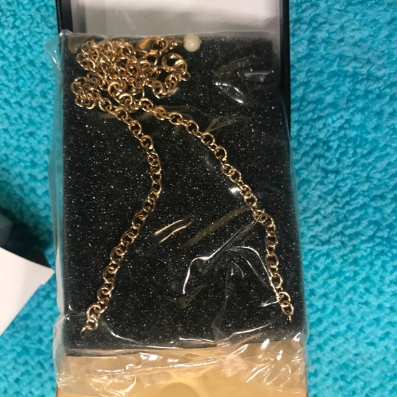 Necklace - Picture 5 of 6